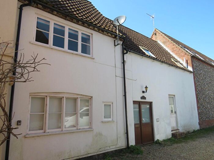 2 Bedroom Character Property For Sale In Bull Street, Holt, NR25