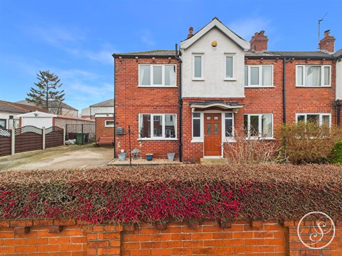 3 Bedroom Semi-Detached House For Sale In Alexander Avenue, Leeds, LS15