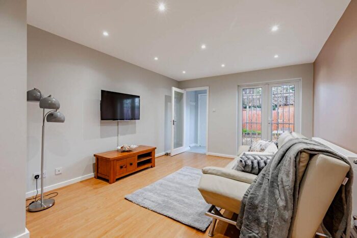 2 Bedroom Flat To Rent In Spondon Road, , Tottenham, London, N15