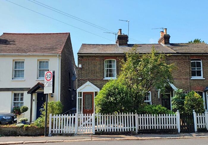 2 Bedroom End Of Terrace House For Sale In Bulls Cross, Enfield, EN2