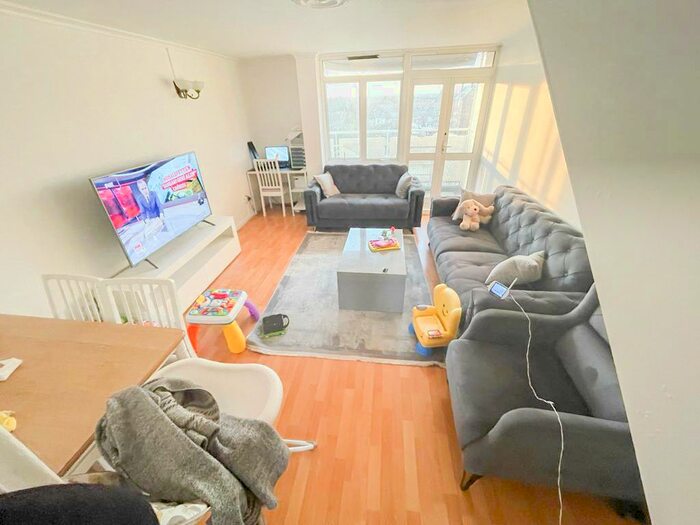 2 Bedroom Flat To Rent In Cumberland Road, Edmonton N9