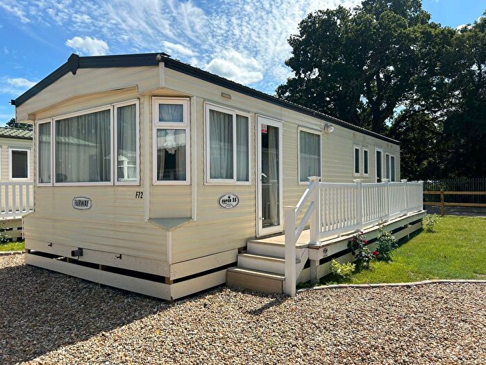 3 Bedroom Bungalow To Rent In Farnham Road, Liss, GU33