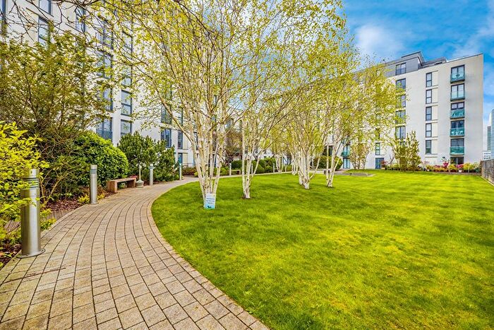 1 Bedroom Flat To Rent In The Hayes, Cardiff, CF10