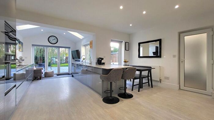 4 Bedroom Detached House For Sale In High Street, Peterborough, PE2