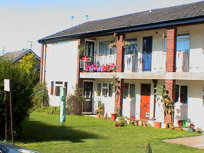 2 Bedroom Flat To Rent In Milton Court, Cambridge, CB24