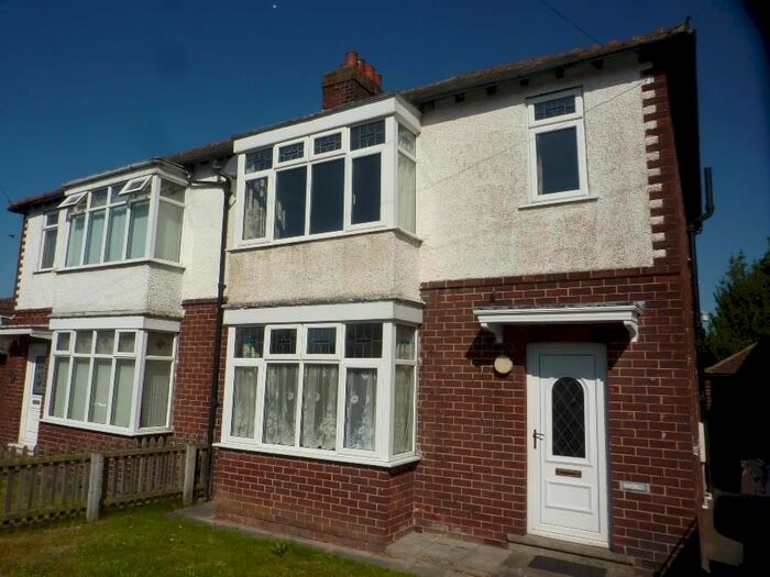 3 Bedroom Semi-Detached House To Rent In Hambleton Avenue, Romanby, Northallerton, DL7