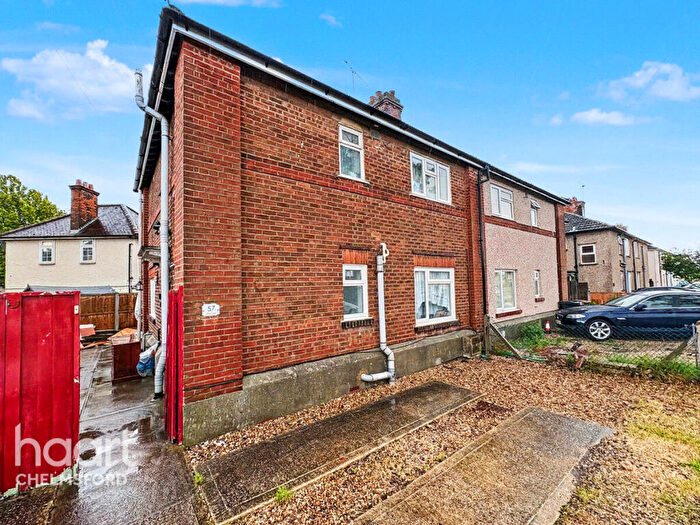 3 Bedroom Semi-Detached House For Sale In Kings Road, Chelmsford, CM1