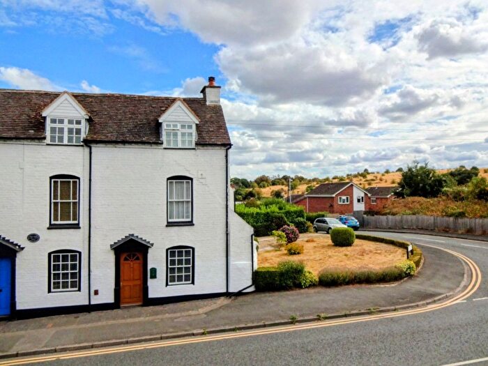 4 Bedroom Semi Detached House For Sale In Kidderminster Road, Bewdley, Worcestershire, DY12