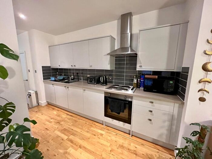 1 Bedroom Apartment To Rent In College Street South, Liverpool, L6