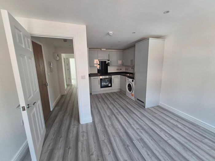 2 Bedroom Flat To Rent In Peveril Street, Nottingham, NG7