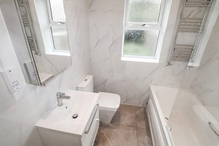 3 Bedroom Terraced House For Sale In Coleman Road, Belvedere, Kent, DA17