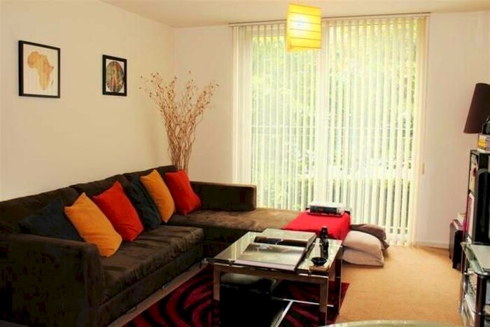 1 Bedroom Flat To Rent In , Stillwater Drive, Manchester, M11