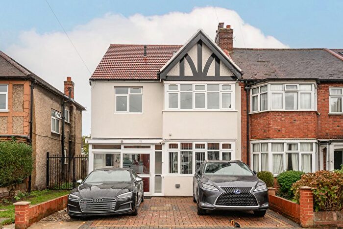 4 Bedroom End Terrace House For Sale In Springfield Avenue, London, SW20