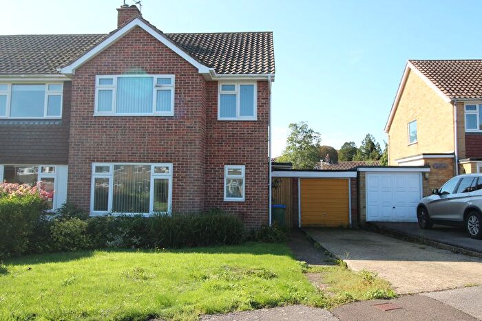 3 Bedroom Link Detached House To Rent In Mill Road, Ringmer, BN8