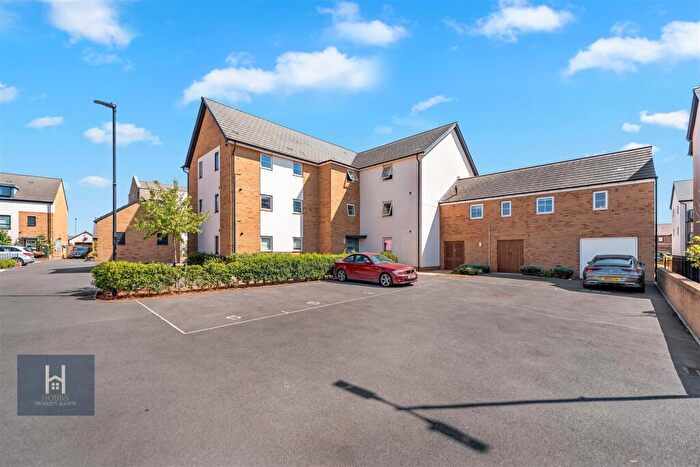 1 Bedroom Apartment For Sale In Clark Drive, Yate, Bristol, BS37