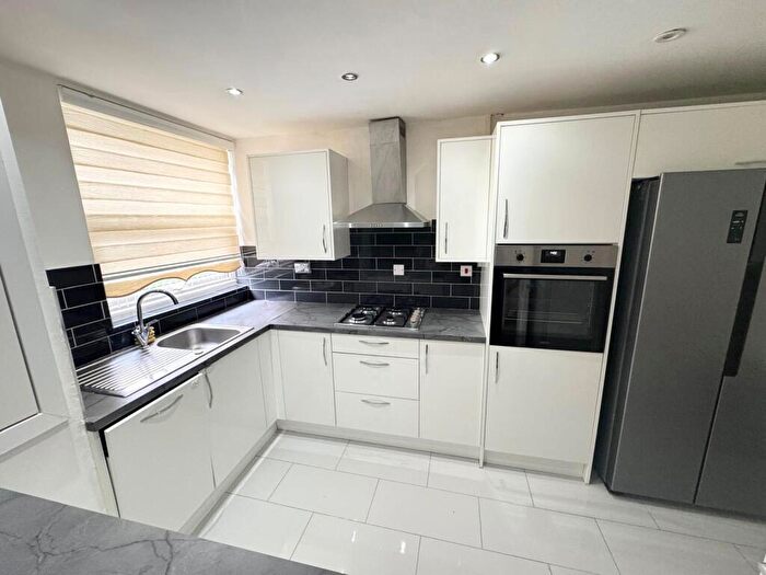 2 Bedroom House To Rent In Willowherb Walk, Romford, RM3