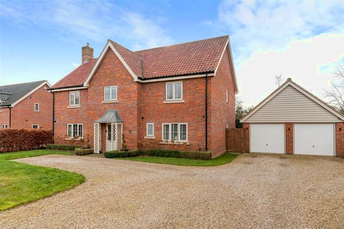 4 Bedroom Detached House For Sale In Tilney Cottages, Mattishall Road, East Tuddenham, Dereham, NR20