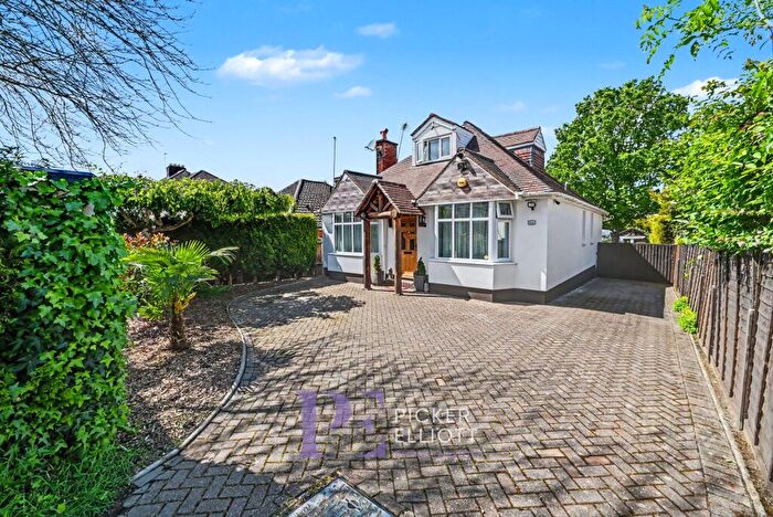 4 Bedroom Detached House For Sale In Coventry Road, Hinckley, LE10