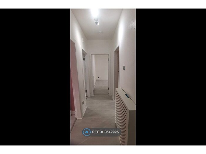 2 Bedroom Flat To Rent In Earl Street, Glasgow, G14