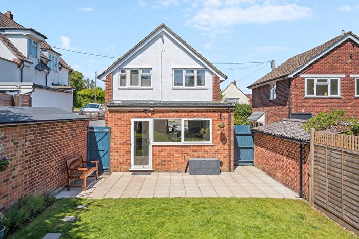 3 Bedroom Detached House For Sale In Greenway, Chesham, Buckinghamshire, HP5