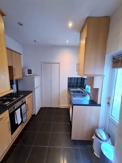 2 Bedroom Flat To Rent In Warton Terrace, Newcastle Upon Tyne, NE6