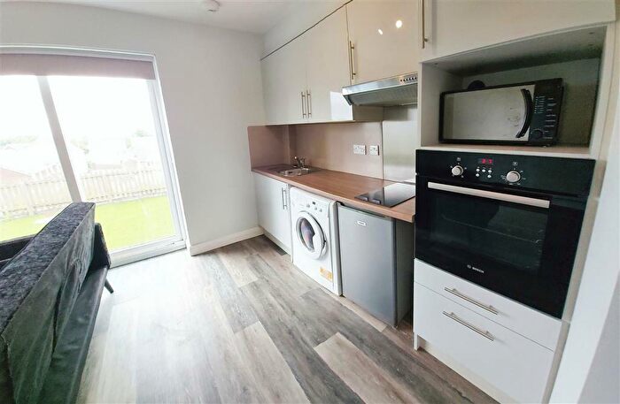 1 Bedroom Flat To Rent In Wern Terrace, Port Tennant, Swansea, SA1