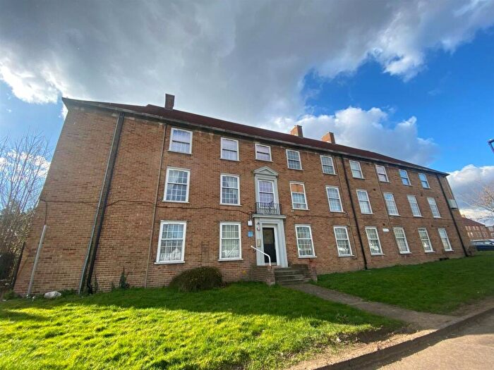 2 Bedroom Flat To Rent In Manor Court, Enfield, EN1