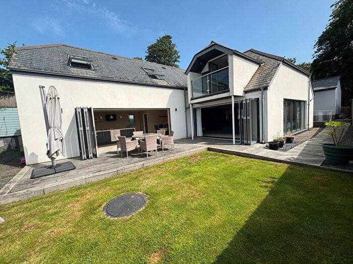 4 Bedroom Detached House For Sale In Bodmin Hill, Lostwithiel, PL22