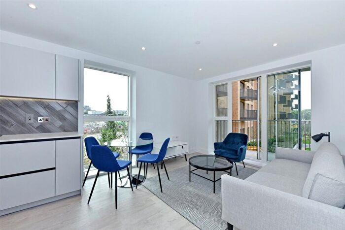 1 Bedroom Apartment To Rent In Artesian House, Memorial Avenue, Slough, SL1