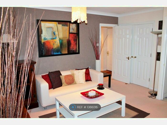 1 Bedroom Flat To Rent In Drake Hall, London, E16