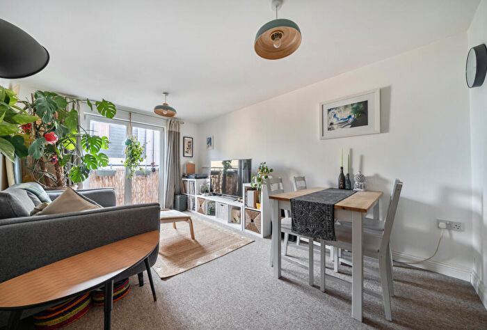 1 Bedroom Apartment For Sale In Bedminster Parade, Bristol, Somerset, BS3