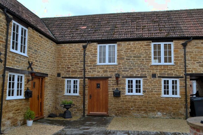 2 Bedroom Cottage To Rent In Coat Road, Martock, TA12