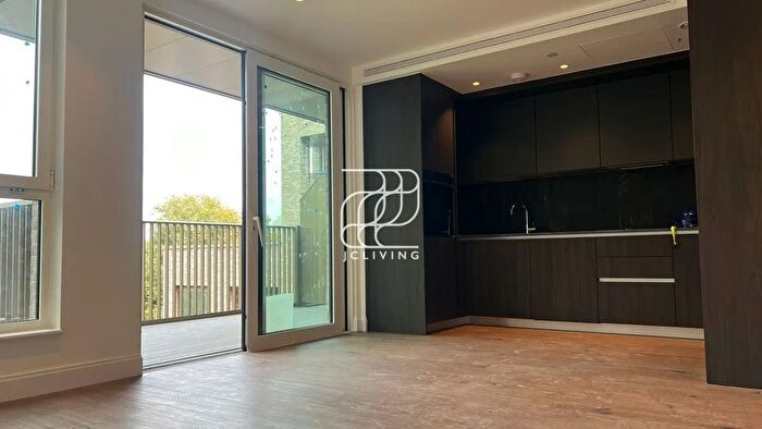 2 Bedroom Flat To Rent In Kennington Lane, London, SE11