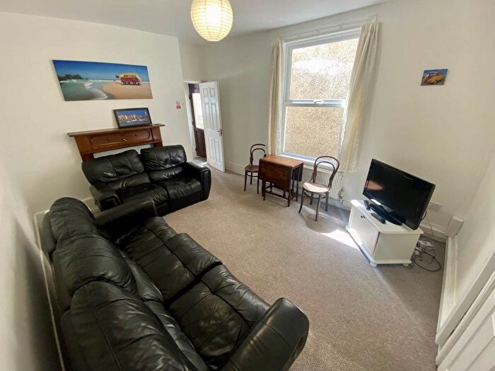 3 Bedroom Property To Rent In Beechwood Road, Uplands, Swansea, SA2