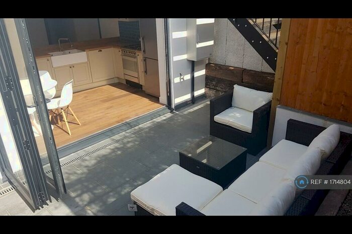 1 Bedroom Flat To Rent In East Dulwich, London, SE22