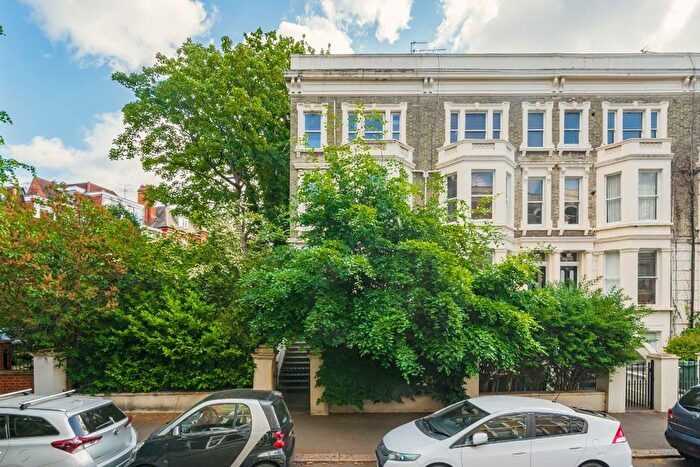 3 Bedroom Flat To Rent In Winchester Road, St. John's Wood, NW3