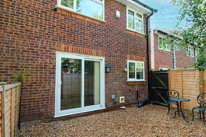 2 Bedroom Cluster House To Rent In Oakhurst Drive, Bromsgrove, B60