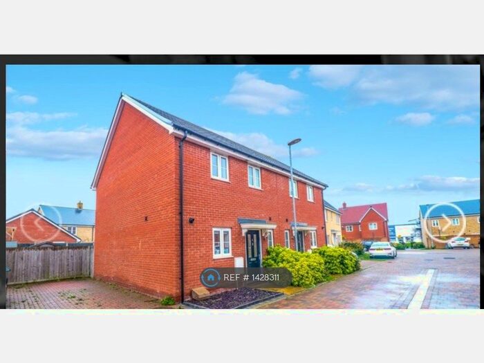 3 Bedroom Semi-Detached House To Rent In Francis Gunn Close, Colchester, CO4