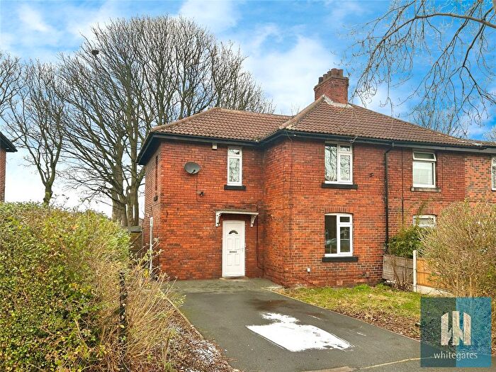 3 Bedroom Semi Detached House To Rent In Castle Mount, Thornhill, Dewsbury, WF12