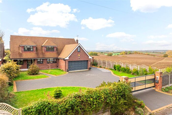 4 Bedroom Detached House For Sale In Tyburn Lane, Pulloxhill, Bedfordshire, MK45