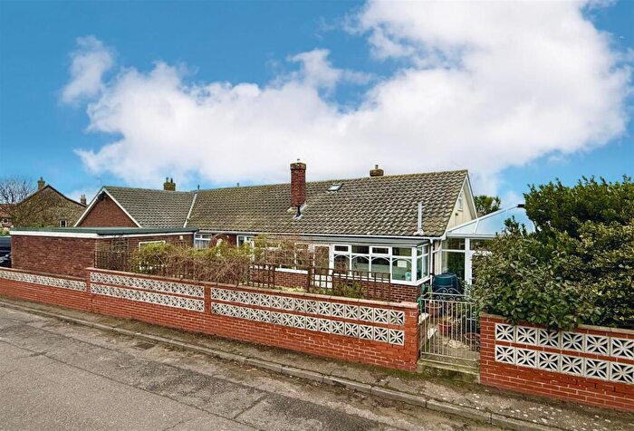 6 Bedroom Detached Bungalow For Sale In Anne Stannard Way, Bacton, NR12
