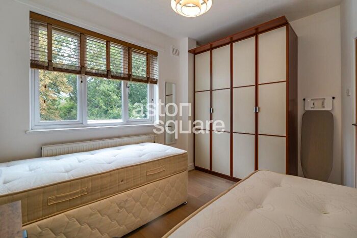 1 Bedroom Flat To Rent In Courtleigh Gardens, London, NW11