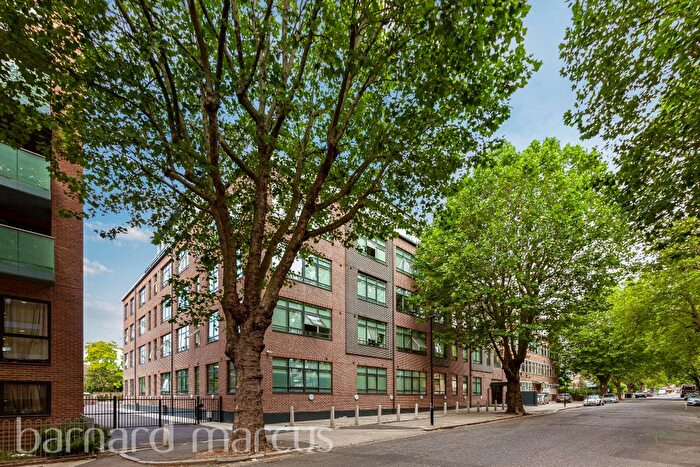 Studio To Rent In Lawrence Road, London, N15