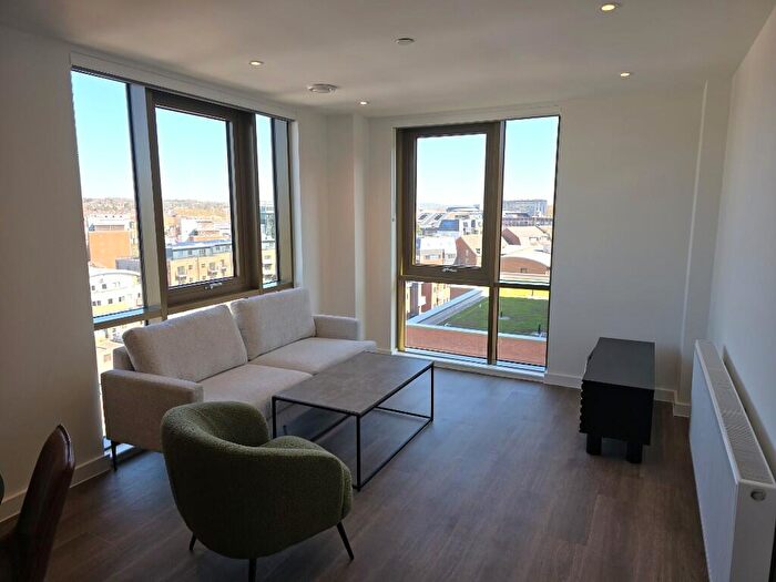 2 Bedroom Apartment To Rent In Weldale Street, Reading, Berkshire, RG1