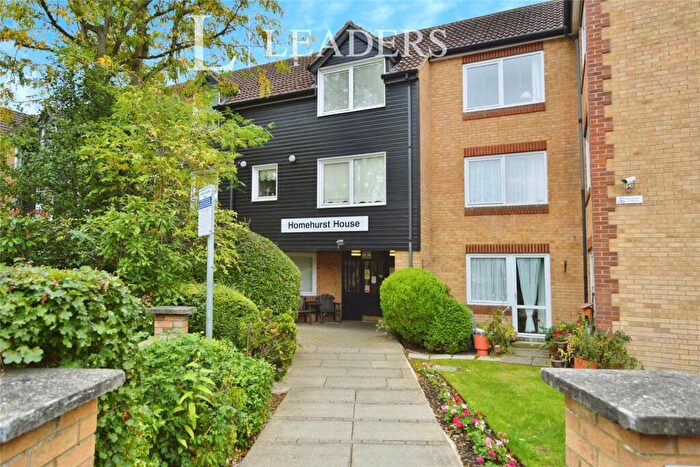 1 Bedroom Apartment For Sale In Sawyers Hall Lane, Brentwood, Essex, CM15