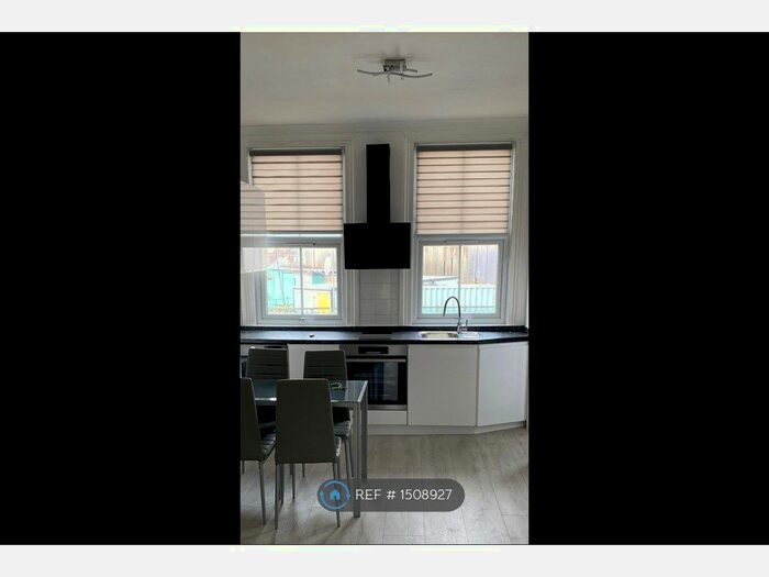 2 Bedroom Flat To Rent In London, London, W3