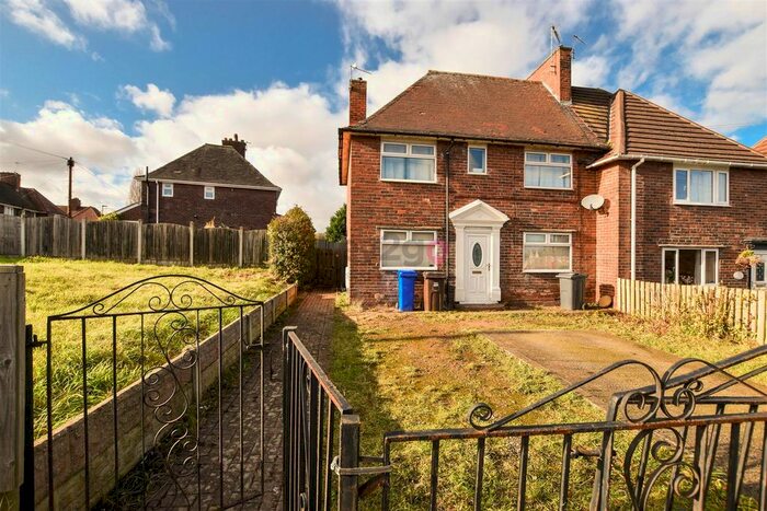 3 Bedroom Semi-Detached House To Rent In Robin Lane, Beighton, S20