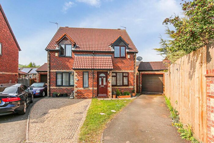 2 Bedroom Semi Detached House For Sale In Kings Road, West Moor, NE12