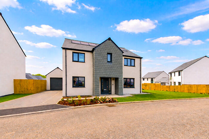 4 Bedroom Detached House For Sale In Upton Green, Lynstone, Bude, EX23