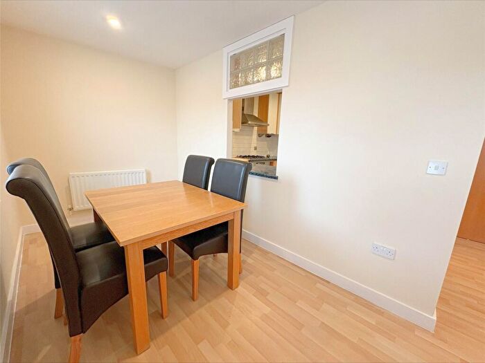 2 Bedroom Apartment To Rent In New Crane Street, Chester, Cheshire, CH1
